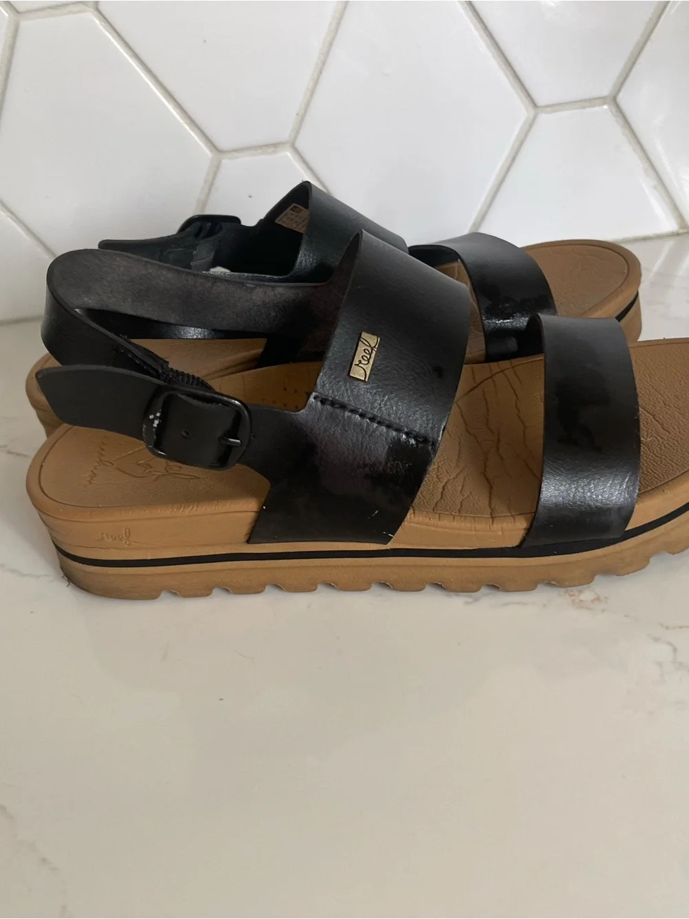 Reef Men's Black Strap Sandals with Brown Footbed